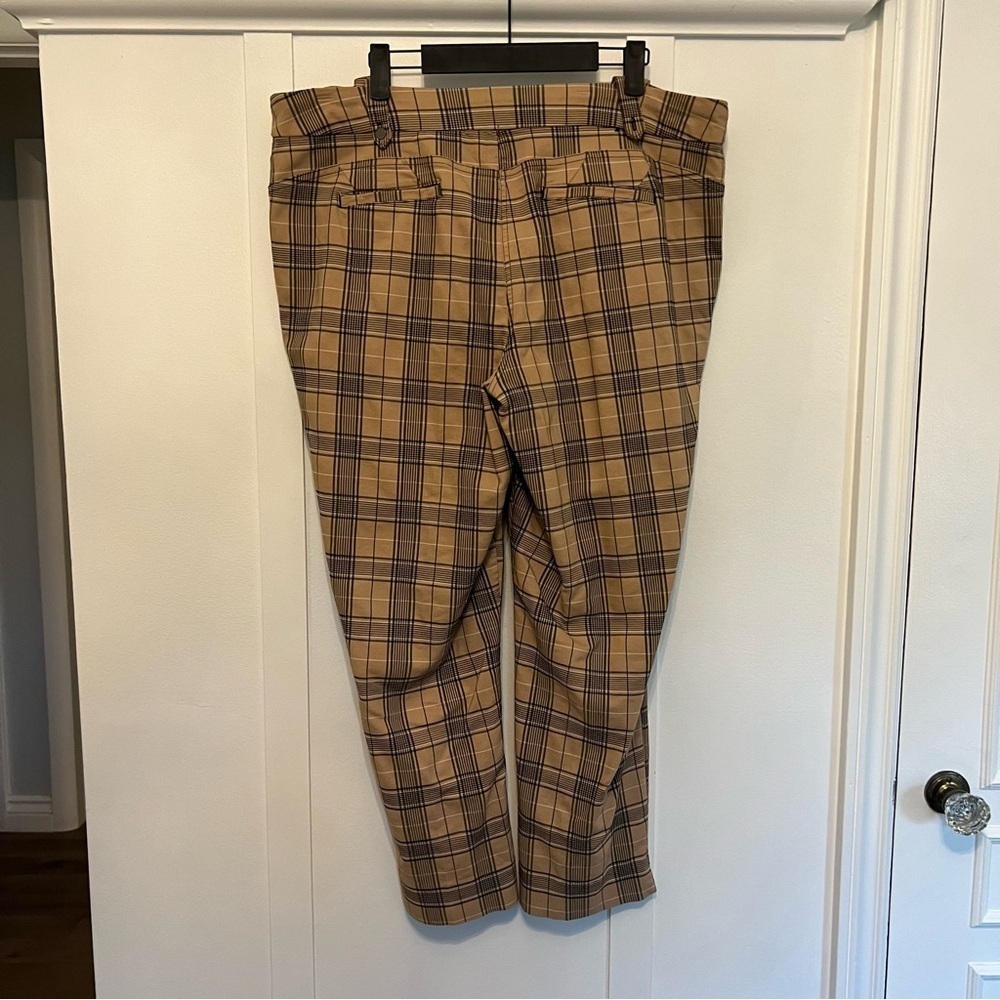 Cleo Beige & Black Plaid Dress Pants | Size 16 | Missing Button | GUC ๐โจ - Picture 4 of 8